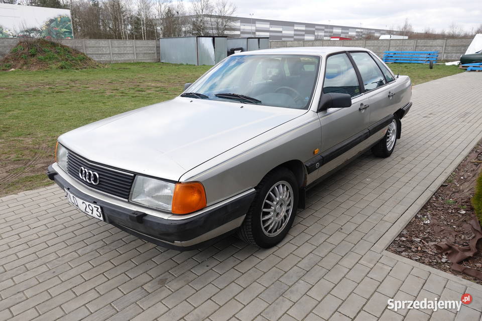 Audi 100 C3 90 Fajna Baza na Klasyka Sprawny 1781cm3 Zgierz