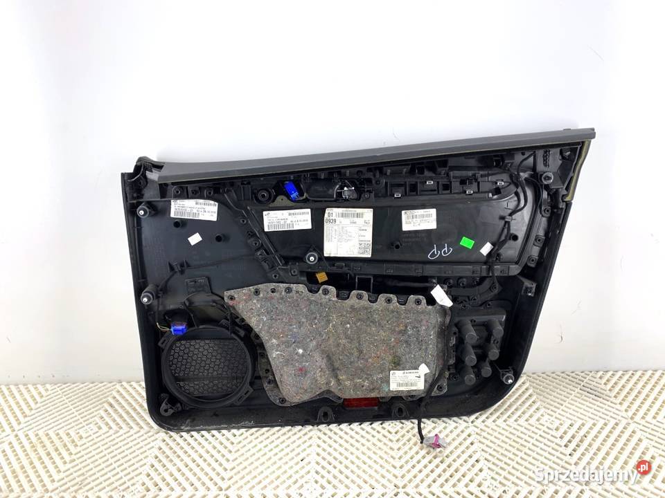 BOCZEK DRZWI LEWY PRZÓD VW PASSAT B7 Kombi 1015 sprzedam