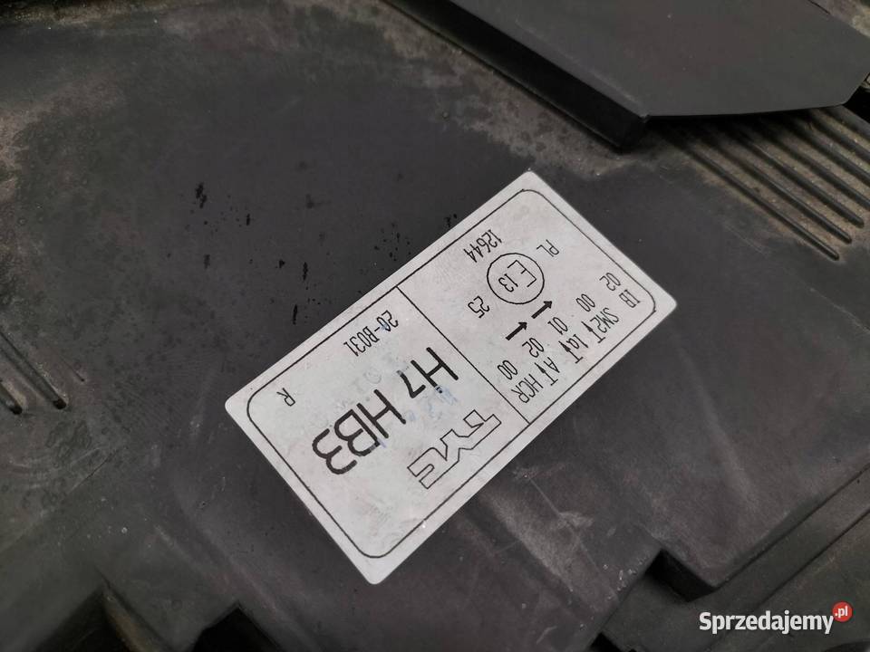 LAMPA PRZÓD PRAWA EU V50 Volvo S40 II 20042012 Motoryzacja