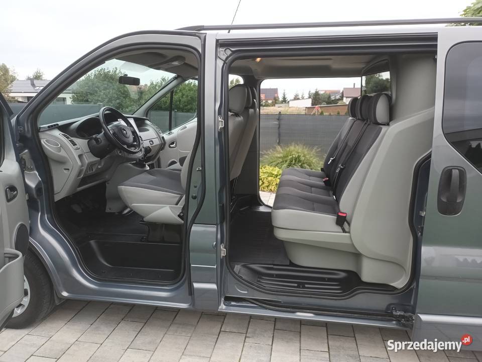 OPEL VIVARO 6 MIEJSC BRYGADOWKA Lamki