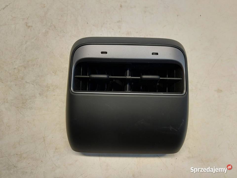 TESLA MODEL Y 2023r Kratka nawiewu tunel tył osobowe dolnośląskie