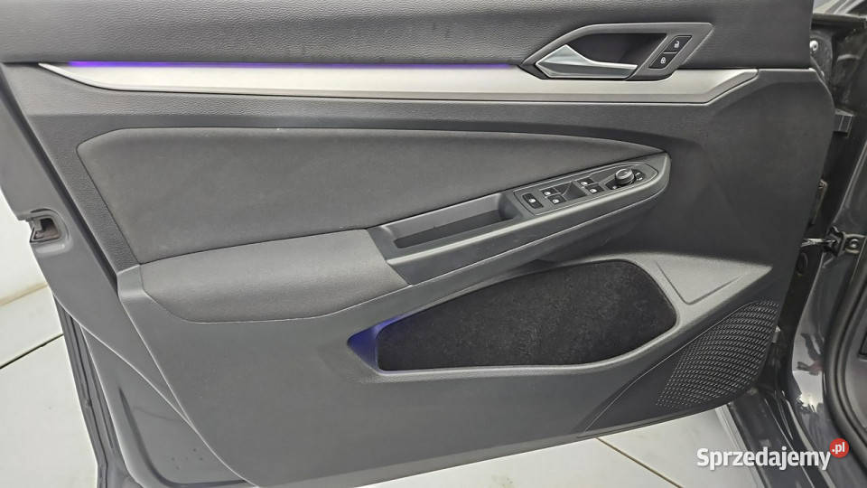 Volkswagen Golf VIII 20 TDI Life Z Polskiego światła LED mazowieckie