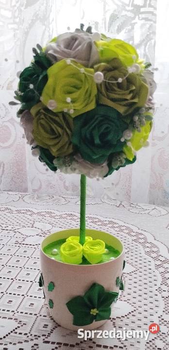 Zielone drzewko w różyczek stroik na prezent - handmade