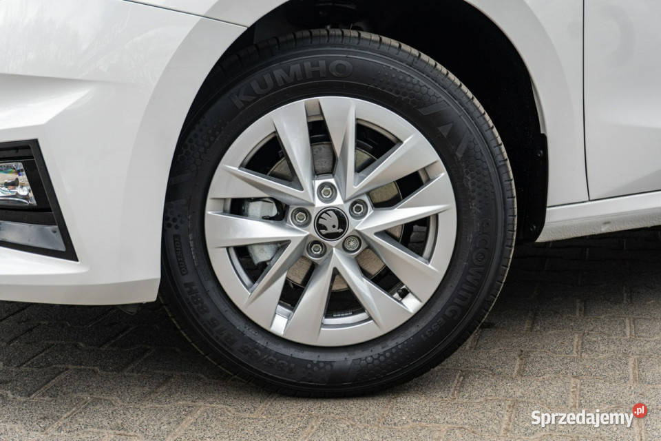 koda Fabia Drive 10 TSI 95 Dostępny ręki IV 2021 isofix łódzkie