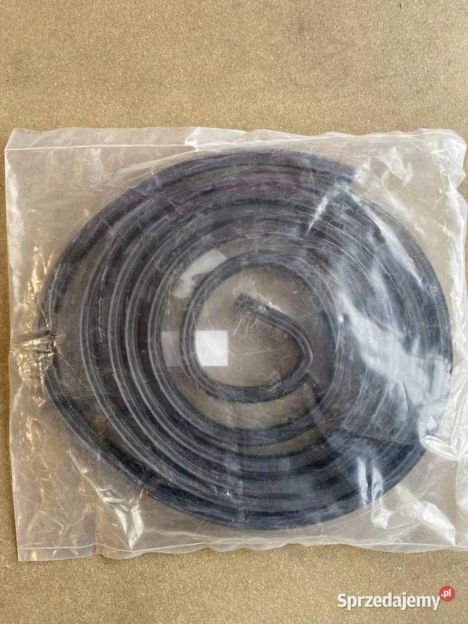 Uszczelka tylnej szyby Massey Ferguson Valtra Białystok