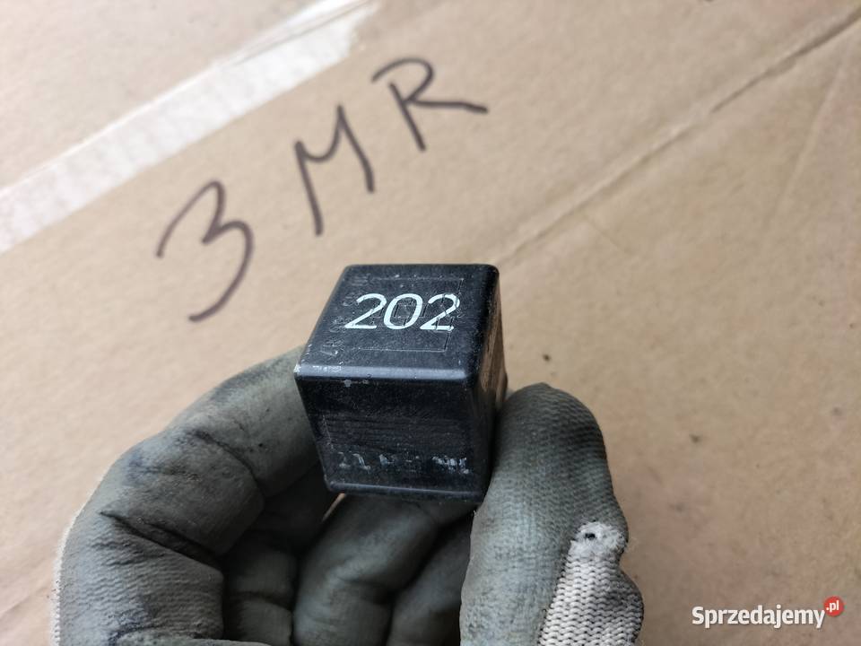 PRZEKAŹNIK 202 8A0951253 Kamień-Kolonia