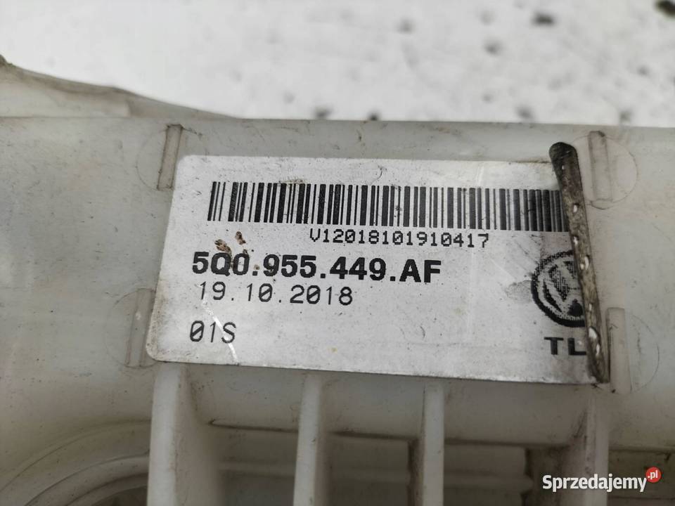 ZBIORNICZEK SPRYSKIWACZY 5Q0955449AF 5Q0955453AK sprzedam