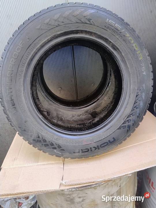 Opony zimowe Nokian Weatherproof 1557013 75T 75