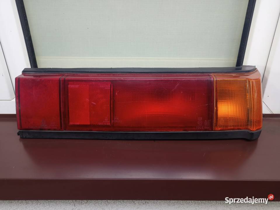 Honda Civic III 3gen lampa tył tylna prawa Oświetlenie Sieradz