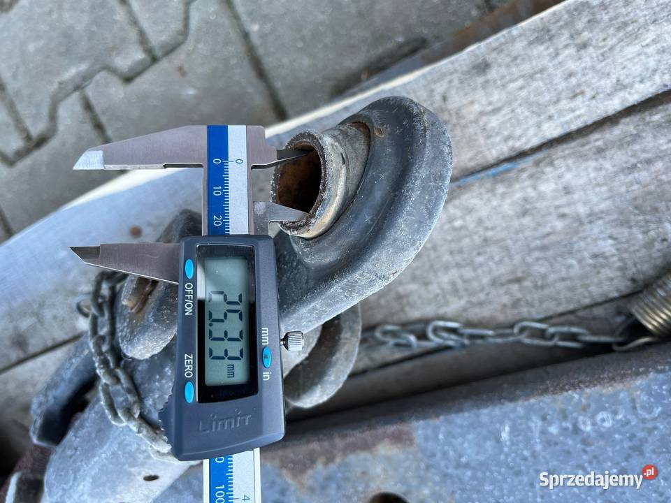 Claas Axion ramiona tylnego podnośnika TUZ Kat 4 Stęszew sprzedam