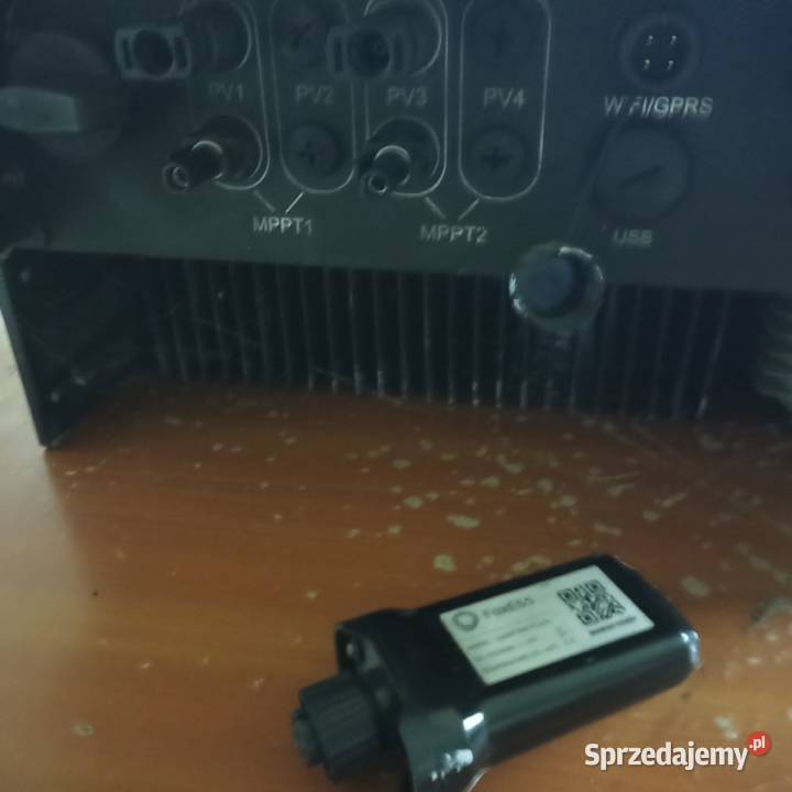 sprzedam falownik Foxess 8kw 3 fazowy Rogów