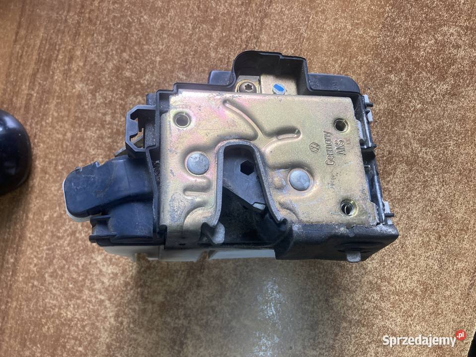 vento zamek drzwi prawy tyl wielkopolskie