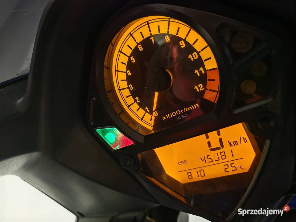 Suzuki sv1000 Rok produkcji 2003 łódzkie Łódź