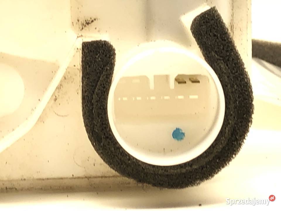 ZAMEK DRZWI PRAWY TYŁ MITSUBISHI MIRAGE SPACE osobowe