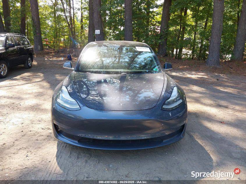 2020 TESLA MODEL 3 0cm3 Model 3 Kobyłka