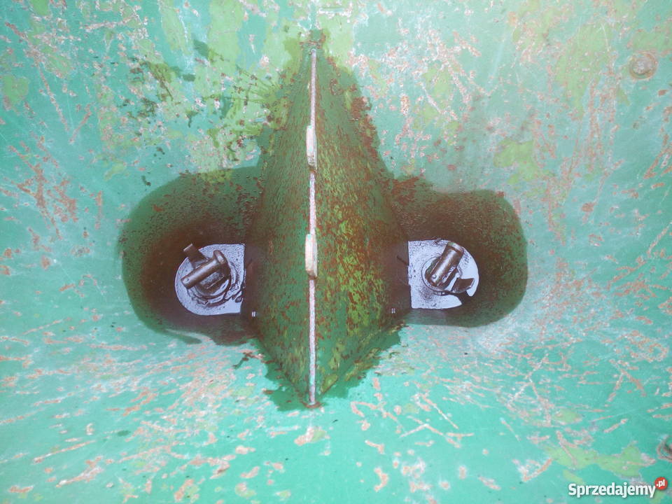 Rozsiewacz nawozu Amazone AZS 400 dwu talerzowy Amazone lubelskie