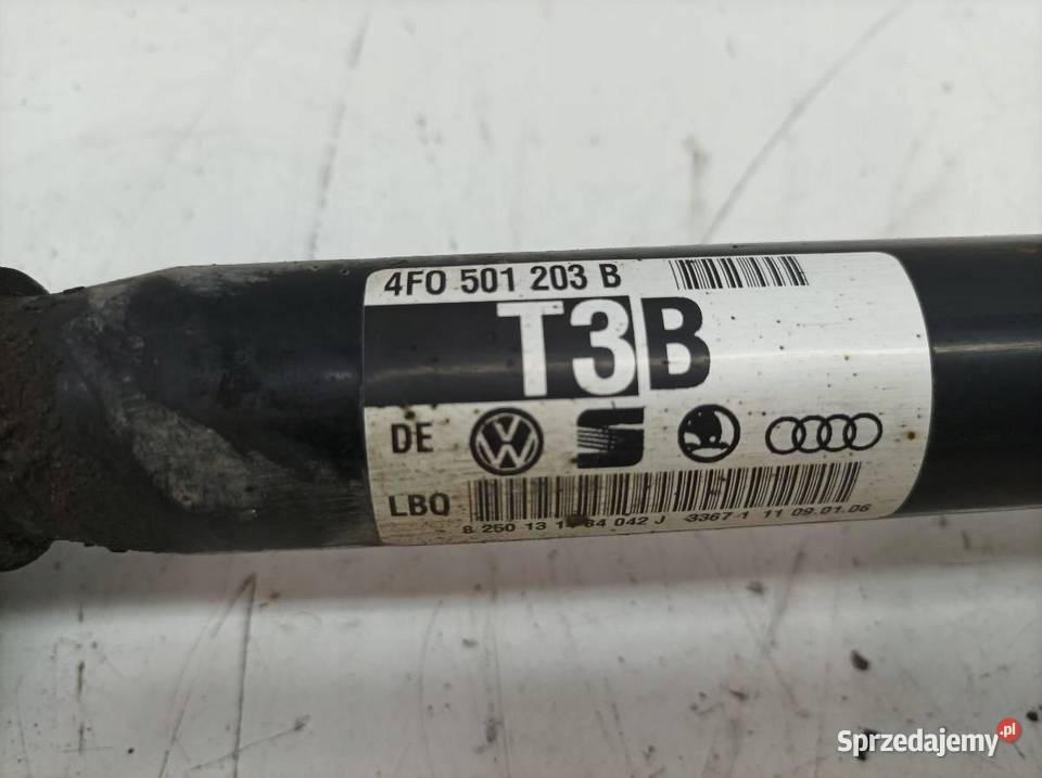 PÓŁOŚ PRAWY TYŁ 32 FSI QUATTRO 4F0501203B Audi