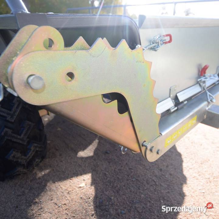 Przyczepa leśna z wywrotem Rybna