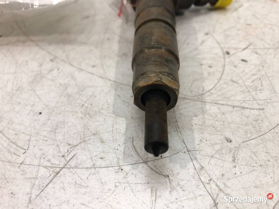 WTRYSKIWACZ FORD FOCUS III 0445110489 15 120