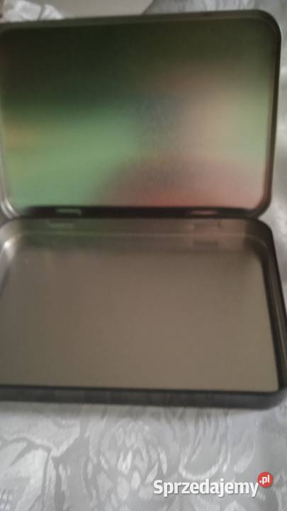 METALOWA KASETKA Z UROCZYM ZDJĘCIEM MATKI Pozostałe Piła