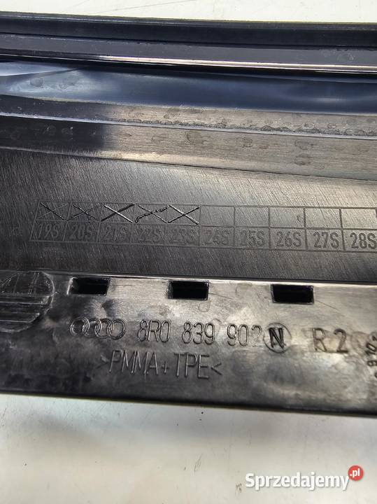 NAKŁADKA OSŁONA DRZWI PRAWY TYŁ AUDI Q5 8R