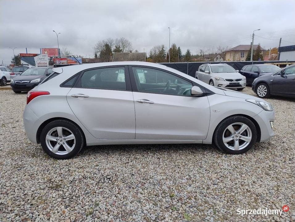 Hyundai i30 14 benzyna ledy 2x koła 4/5 Białystok