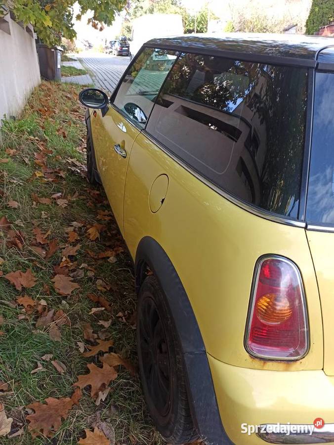 Syndyk sprzedaje pojazd Mini Cooper 1193cm3 Gdynia sprzedam