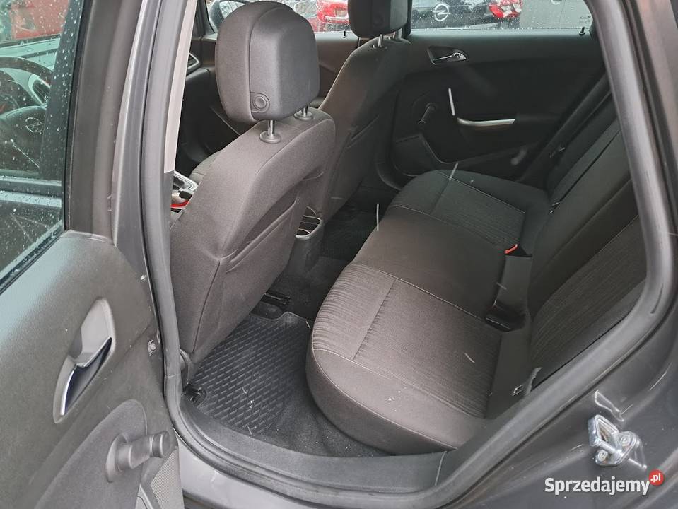 Opel Astra J 14 Turbo 120 2011r Rok produkcji 2011 Goczałkowice-Zdrój sprzedam
