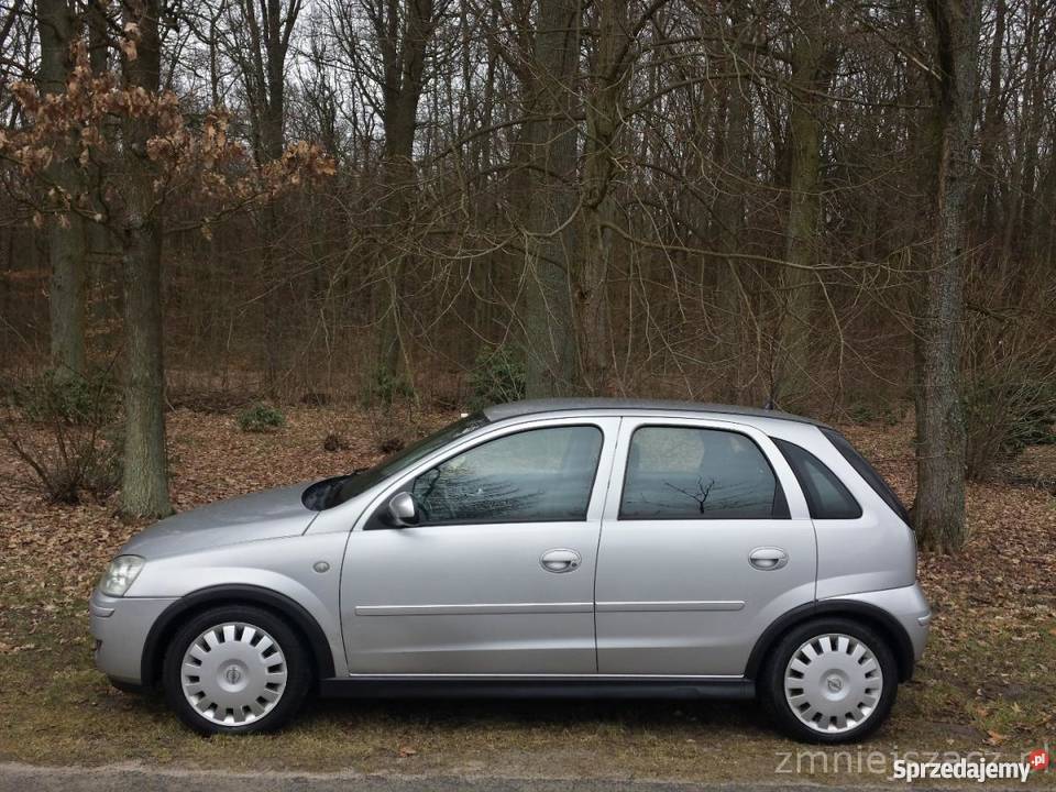 Opel Corsa C 12 80 TWINPORT 2005r światła przeciwmgielne wielkopolskie Złotów