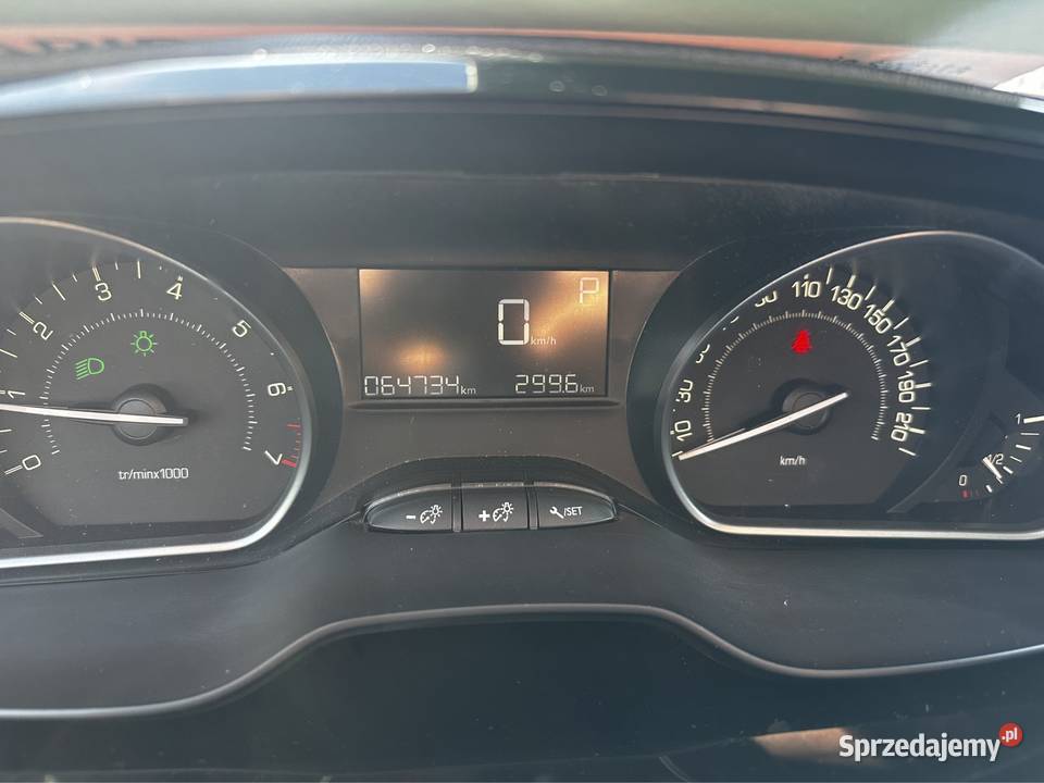 Peugeot 2008 AUTOMAT 575 907 209 Nowy Sącz