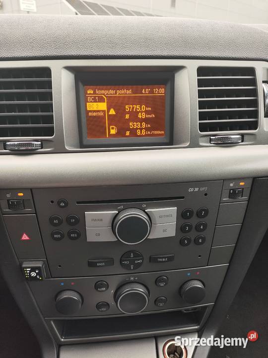 Sprzedam Opel Vectra kombi 18 LPG Świdnik