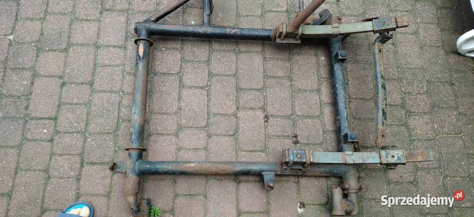 Rama kosza bocznego K750 pierwszy model