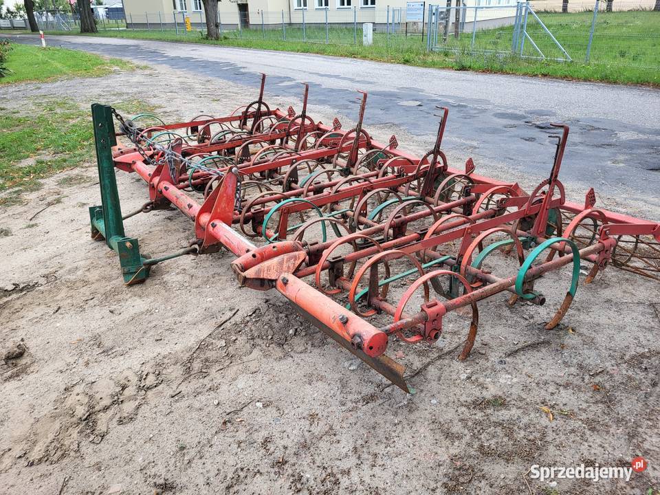 Agregat uprawowy kverneland 45m z wałami i włóką Agregaty