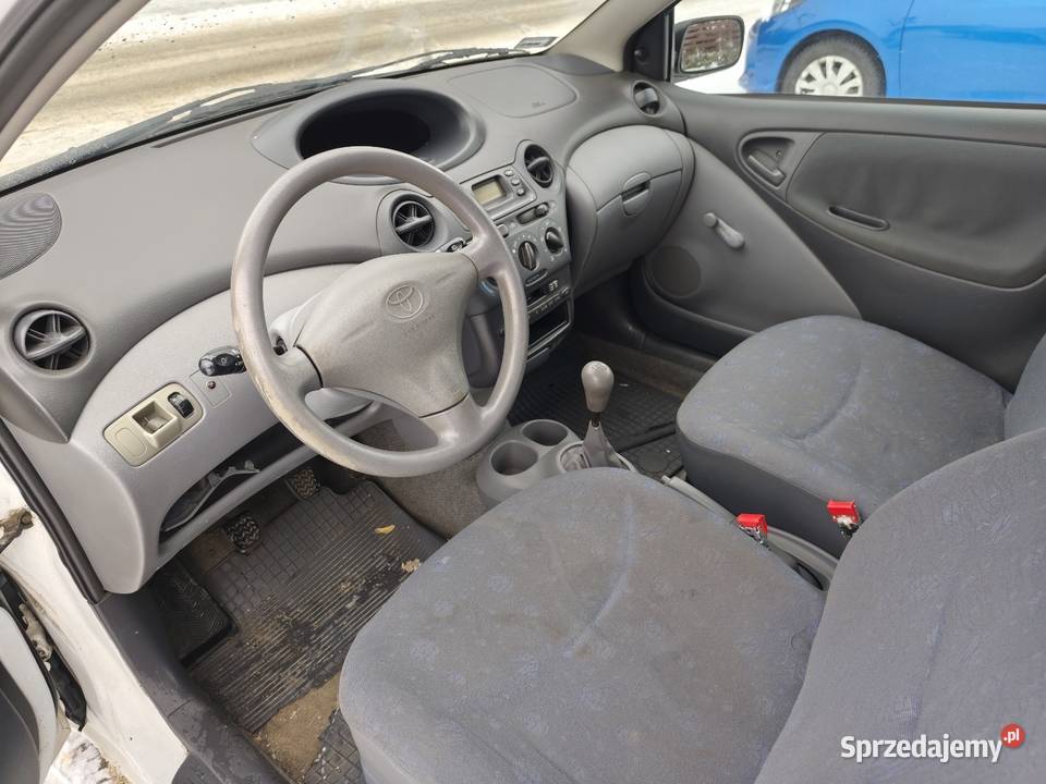 Toyota Yaris 10 68 2002r Polski Salon Wrocław