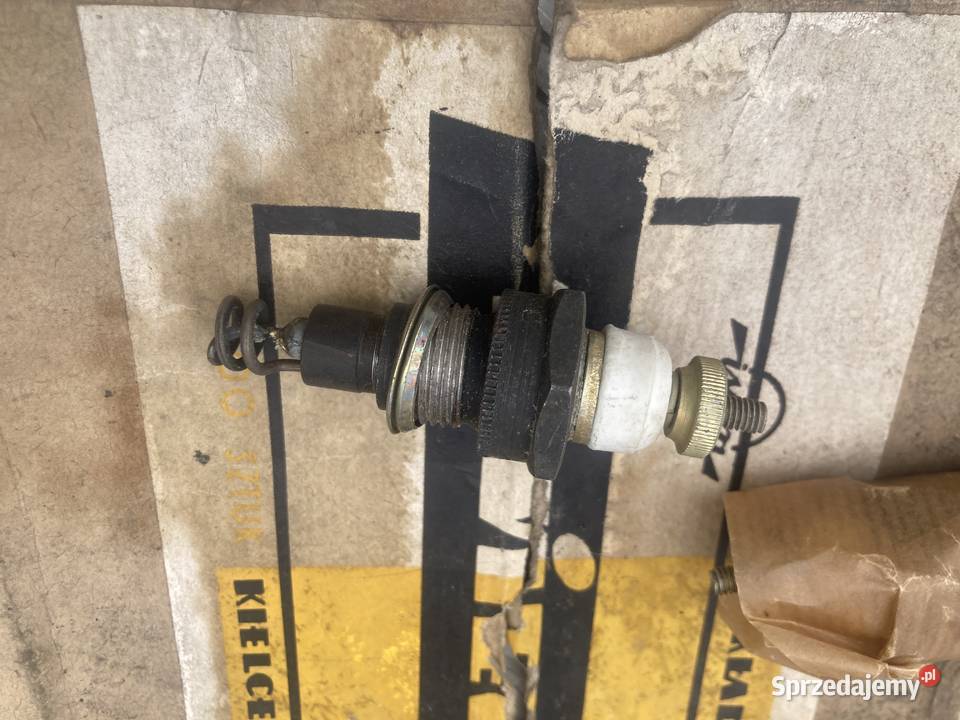 Świece Żarowe Iskra SM1C Nowe Ze Starych Zapasów Chorzów