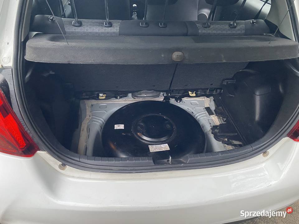 Toyota Yaris 133 Active nieuszkodzony