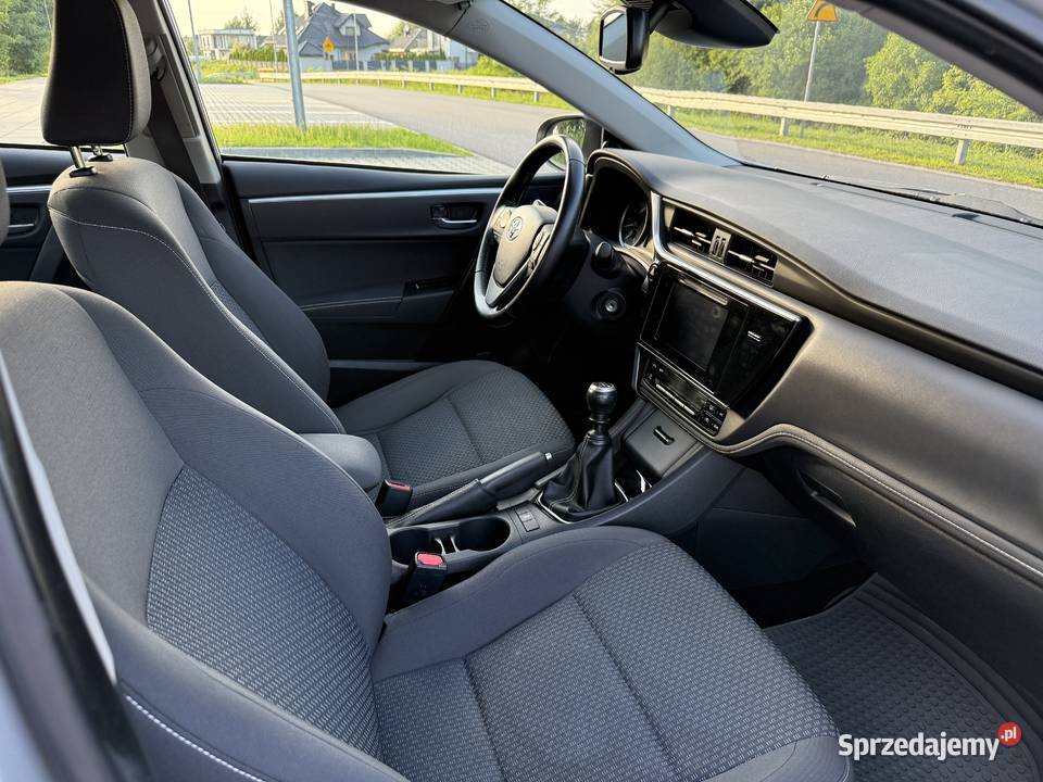 Toyota Corolla 16 benzyna Salon garażowany Radzymin