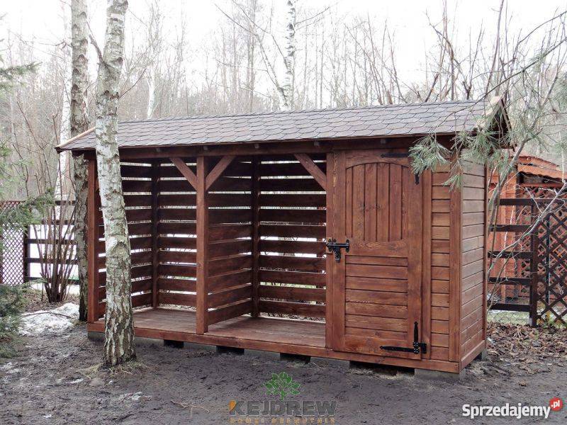 Duża drewutnia z pięcioma boksami i składzikiem Piła Pierwsza