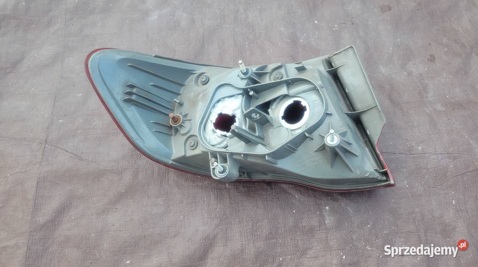 LAMPA PRAWA PRAWY TYŁ TOYOTA COROLLA E15 1017 Ruda Śląska sprzedam