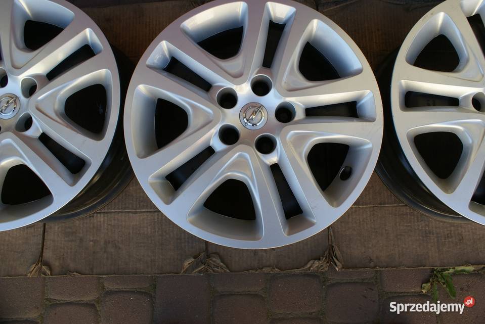 Felgi strukturalne 16 5x110 ET39 OPEL Meriva B Dynów