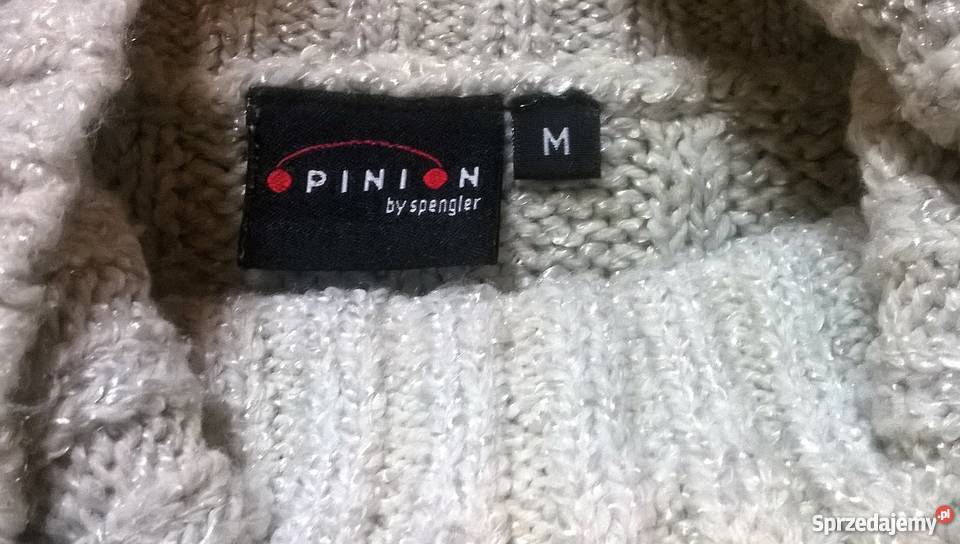 Kremowy sweter Opinion By Spengler z golfem