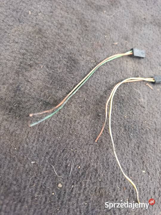 Kostki Tylnej Tablicy Rejestracyjnej Audi A4 B5 Myszków sprzedam