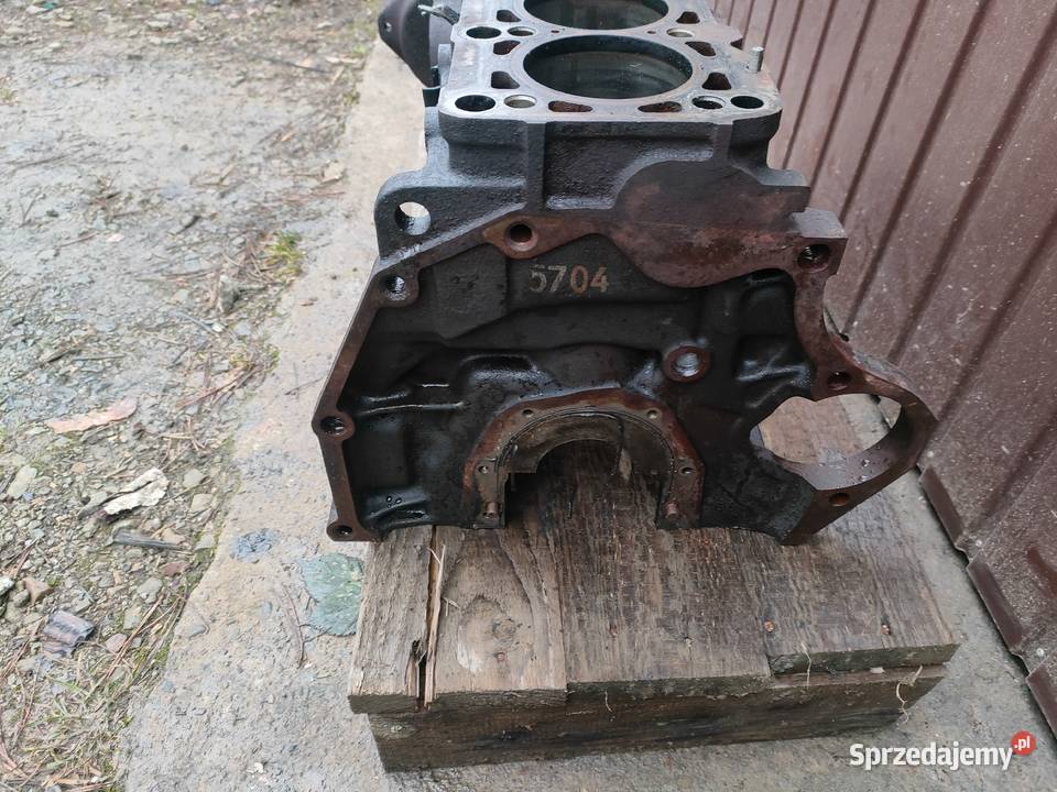 Sprzedam blok silnika 25 TDI 88kw Rzepedź