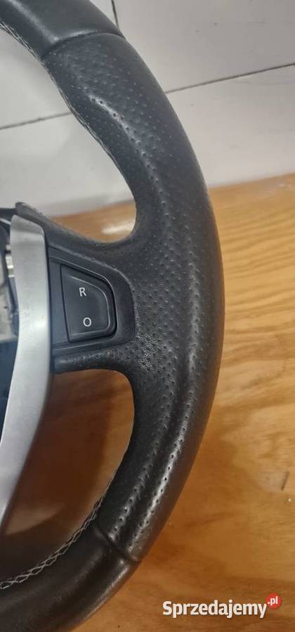 Kierownica Renault Laguna 3 Stan idealny Rok produkcji 2011 Części montażowe śląskie