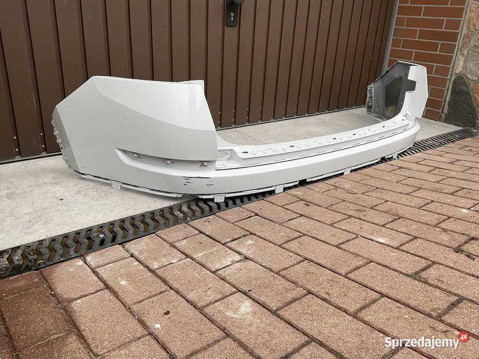 Skoda Kodiaq ZDERZAK TYŁ osobowe wielkopolskie Pleszew