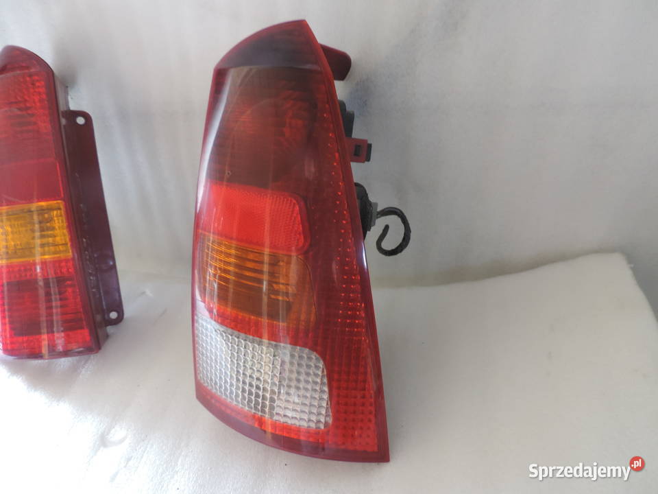 FORD FOCUS MK1 KOMBI LAMPA PRAWY TYŁ małopolskie Nowy Sącz