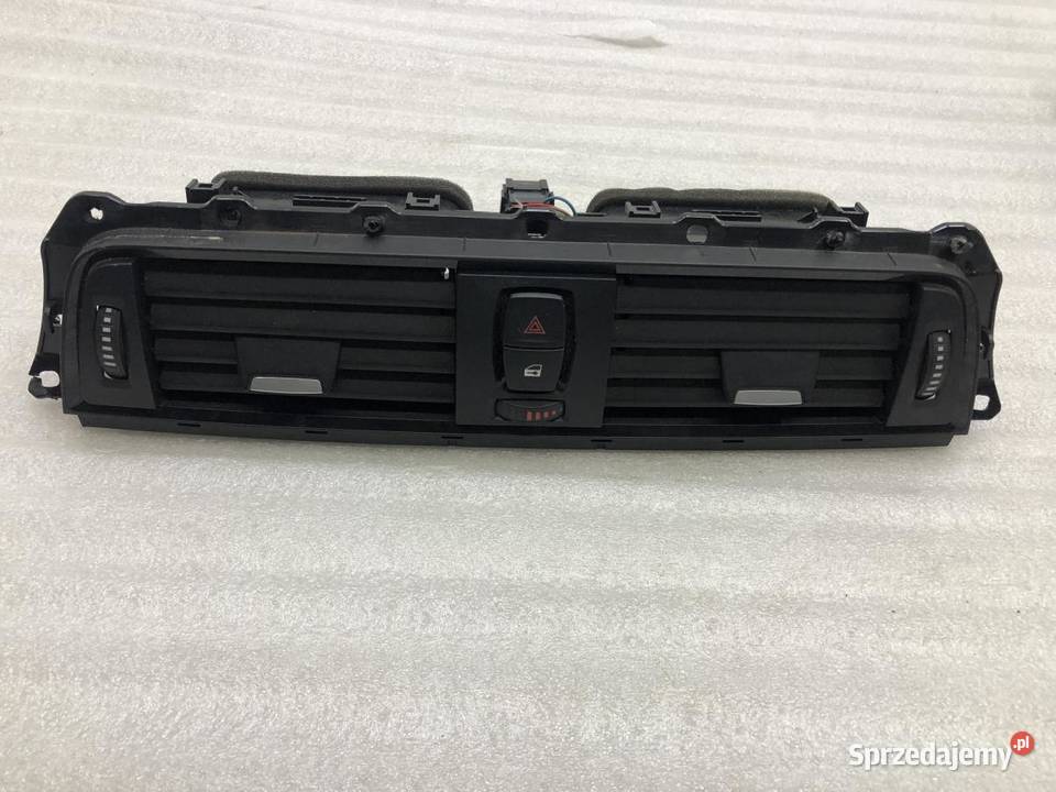 KRATKA NAWIEWU ŚRODKOWA BMW F31 MPAKIET 9218552 osobowe Kratki nawiewu