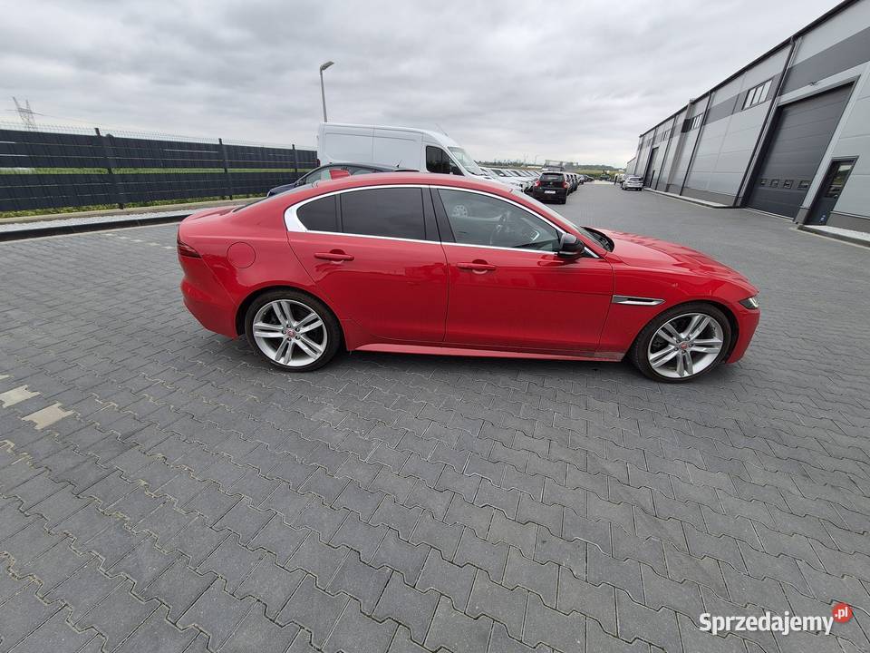 Syndyk sprzeda Jaguar XE 20P I4 250 RWD Auto Warszawa