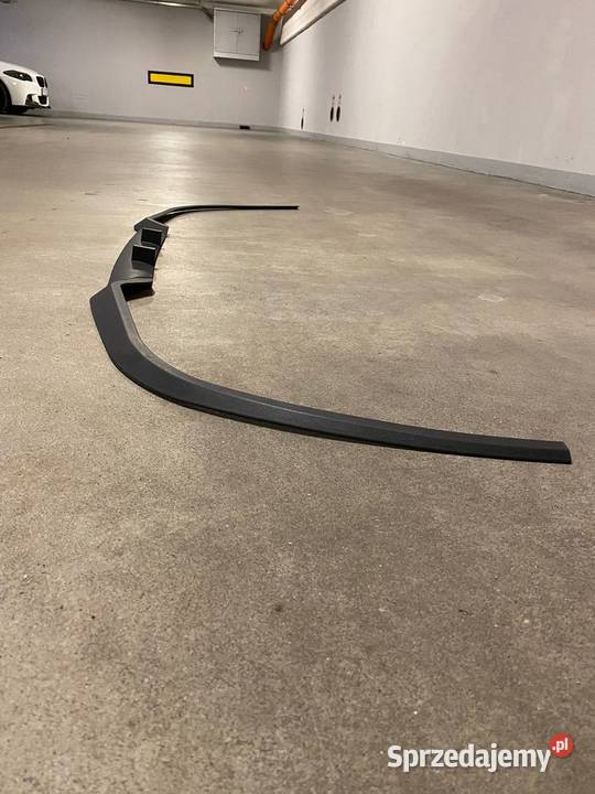 Spliterdokładka zderzaka VW Audi Seat Skoda VAG Rok produkcji 2023 Gdańsk