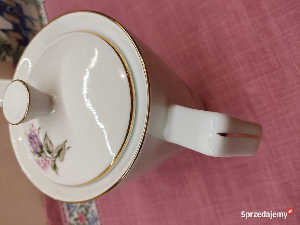 Dzbanek porcelanowy Chodzież z kwiatowym motywem Głuchołazy